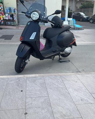 Vespa gts super 310