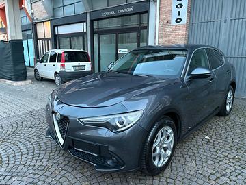 Alfa Romeo Stelvio 2.2 Turbodiesel 180 CV AT8 RWD 