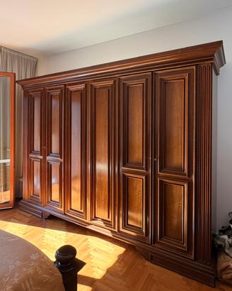 Mobile in legno massiccio