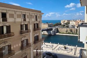 App. prestigioso Corso Umberto c/o C.so Due Mari