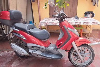 SCOOTER BEVERLY PIAGGIO 250