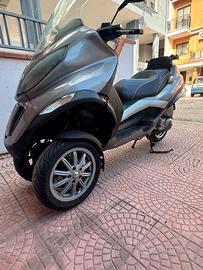 Piaggio MP3 250 i.e.