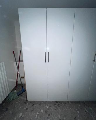 armadi ikea