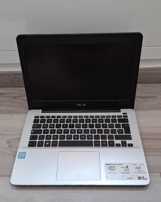 Pc portatile ASUS F302UA-FN033T