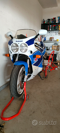 Suzuki GSXR 750 1990 SACS