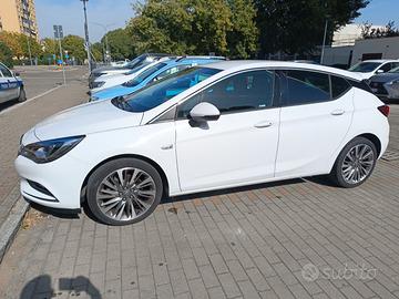 Opel Astra K 1.6 cdti anno 02/2016   110cv  Diesel