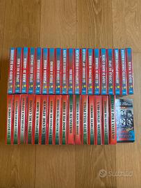Lotto 35 VHS film di guerra 21 ancora sigillate