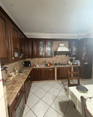 Cucina finta muratura quasi 7 metri...