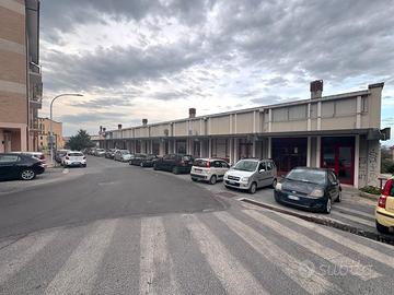 Via Verga - locale d/8 di 500 mq - zona Vazzieri
