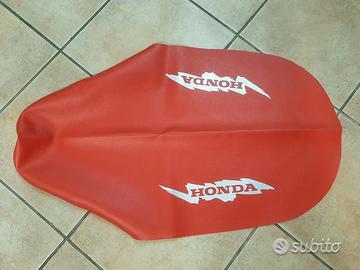 Copertina rossa nuova Honda Dominator 650