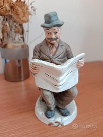 Statuina vintage in ceramica - Uomo che legge il g