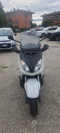 Yamaha X Max 250 ie