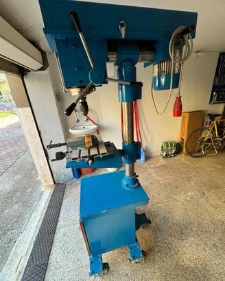 Trapano a colonna 220 V