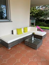 Divano da giardino