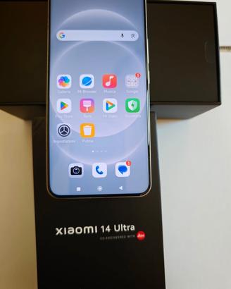 Smartphone Xiaomi 14ultra bianco da 512Gb e  RAM