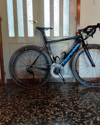 Cervèlo S2 con cerchi Super Team 