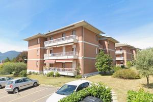 Trilocale con box - luino zona tranquilla