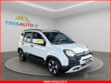 FIAT Panda 1.0 Hybrid Pandina NEOPATENTATI (NAVI)