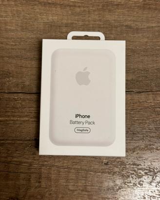 iPhone battery pack MagSafe charger