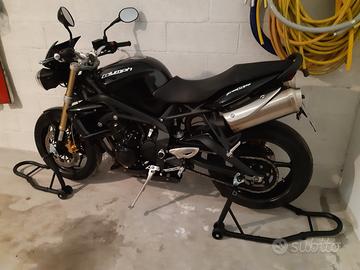 Triumph Street Triple 675 - 110CV