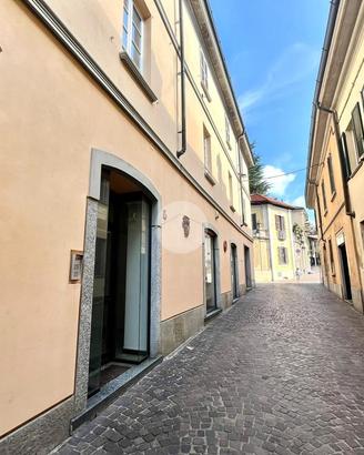UFFICIO A CARATE BRIANZA