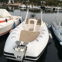 Kardis Fox 2022 con Honda BF 100 AKI V TEC