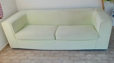 Divano 3 posti color verde chiaro