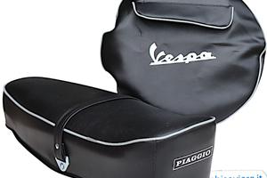 Kit Sella e copriruota NERO scritta Vespa 50