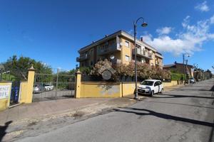 4 LOCALI A POGGIO NATIVO