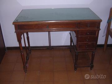 Vigonovo scrivania d'epoca