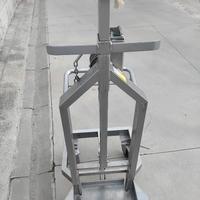 Carrello per scarico carni appese