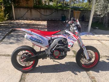Honda CRF 450 R (2016) - Motard/Enduro - 40h