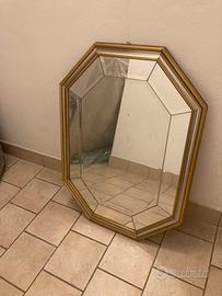 Specchio squadrato con bordi oro