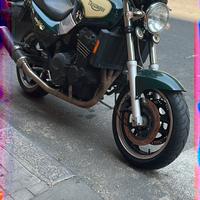 Triumph trident 900