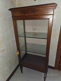 Vetrinetta in legno
