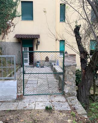 App.to con giardino Elce 2 persone wifi ok animali