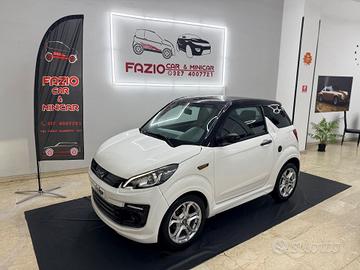 Ligier JS 50 Black & White