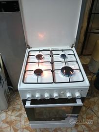 La cucina Electrolux forno gas 50×56