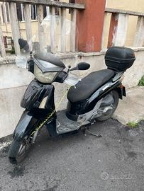 Kymco people s 200i