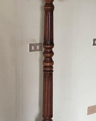 Attaccapanni da terra in legno massello