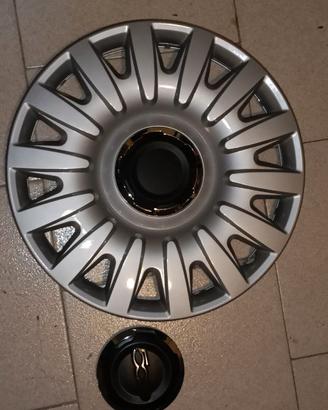 Copricerchio e coprimozzo per Fiat 500 L -R16