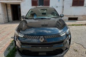 RENAULT CAPTURE  ALLESTIMENTO TECHNO