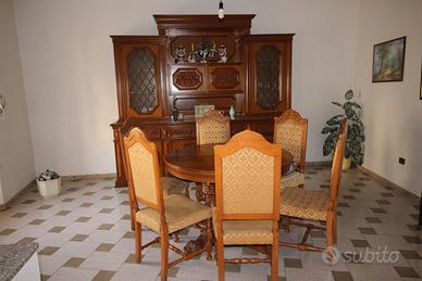 Sala da pranzo classica -tavolo + 6 sedie+credenza