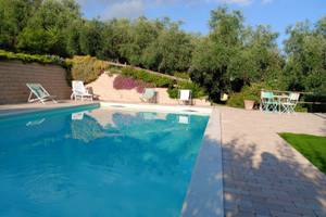 Agosto casa uso piscina collina mare