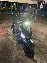 Piaggio Beverly 300 Deep Black 2024