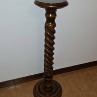 Colonna piedistallo in legno porta vaso