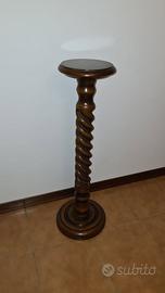 Colonna piedistallo in legno porta vaso