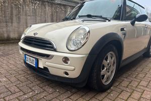 Mini 1.4tdi 90cv adatta a neopatentati