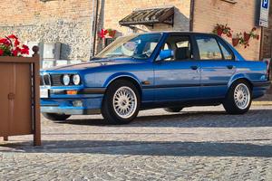 BMW E30 318I 