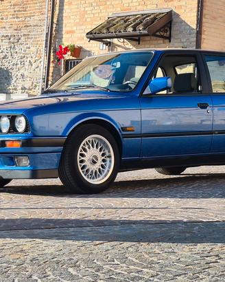 BMW E30 318I 